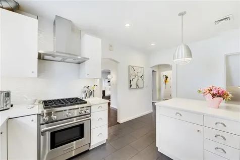 55 Graham Road Scarsdale NY 10583