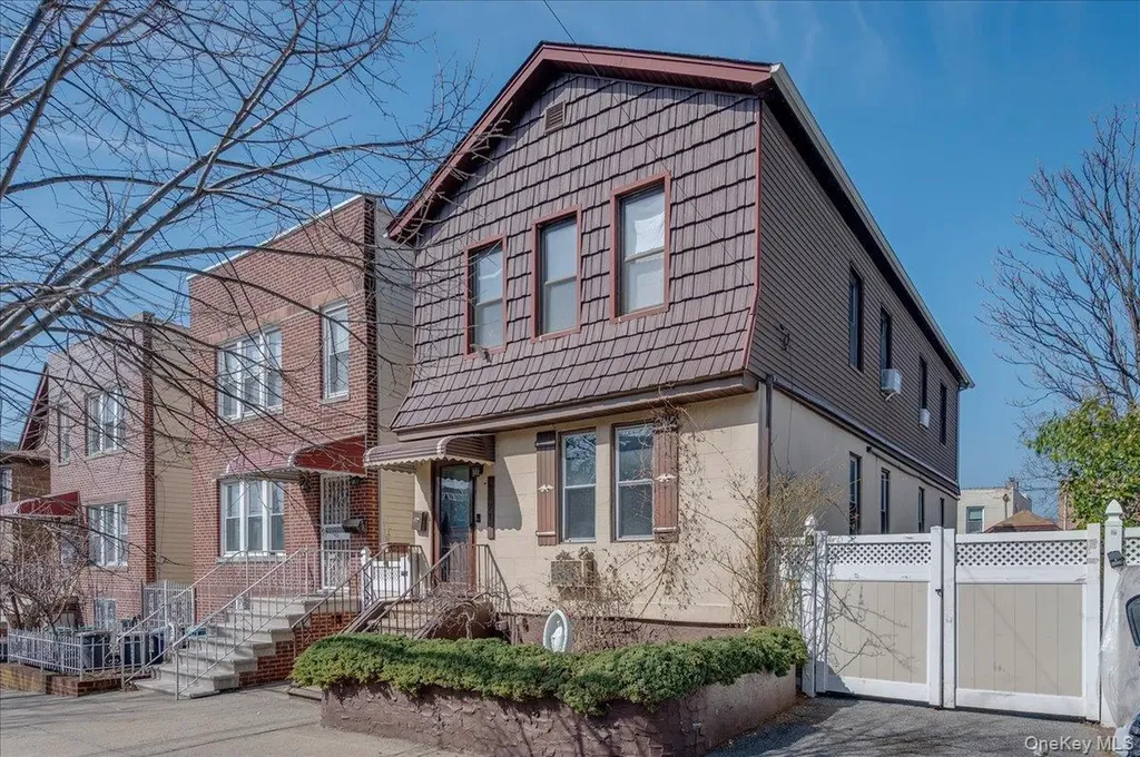 2871 E 194th Street Bronx NY 10461