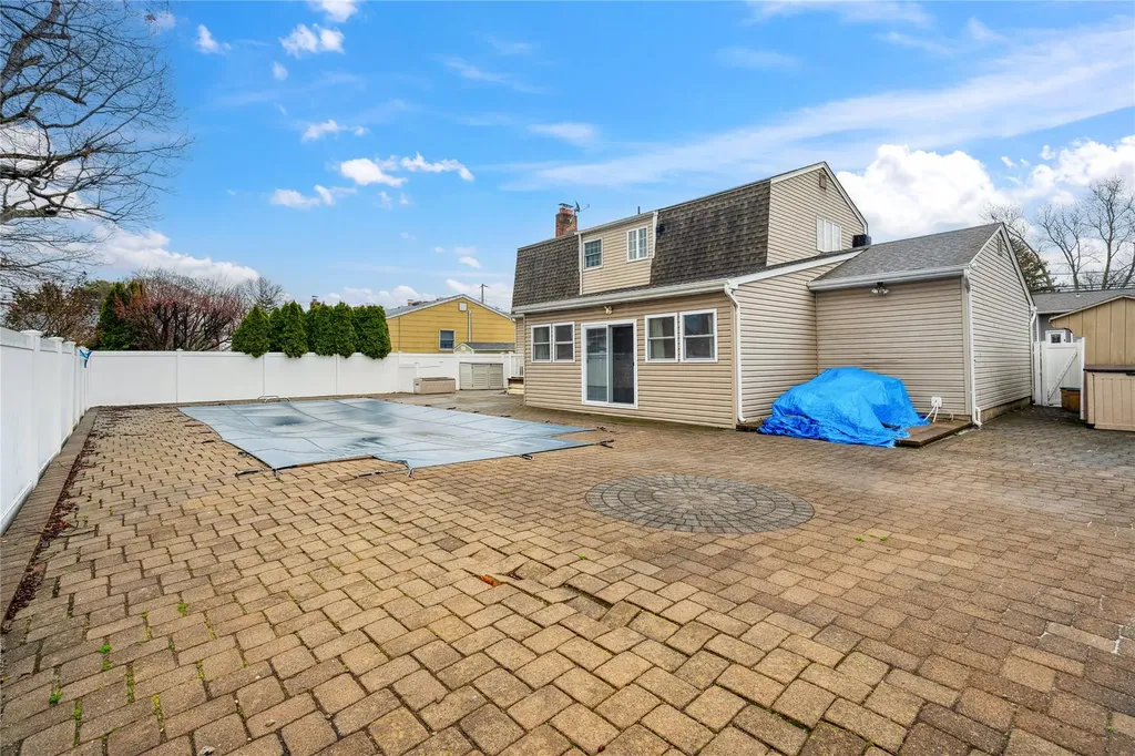 75 Moody Avenue Islip NY 11751