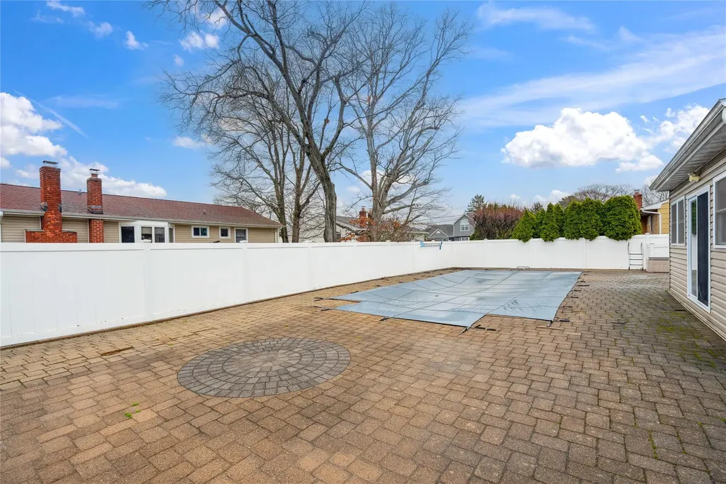75 Moody Avenue Islip NY 11751