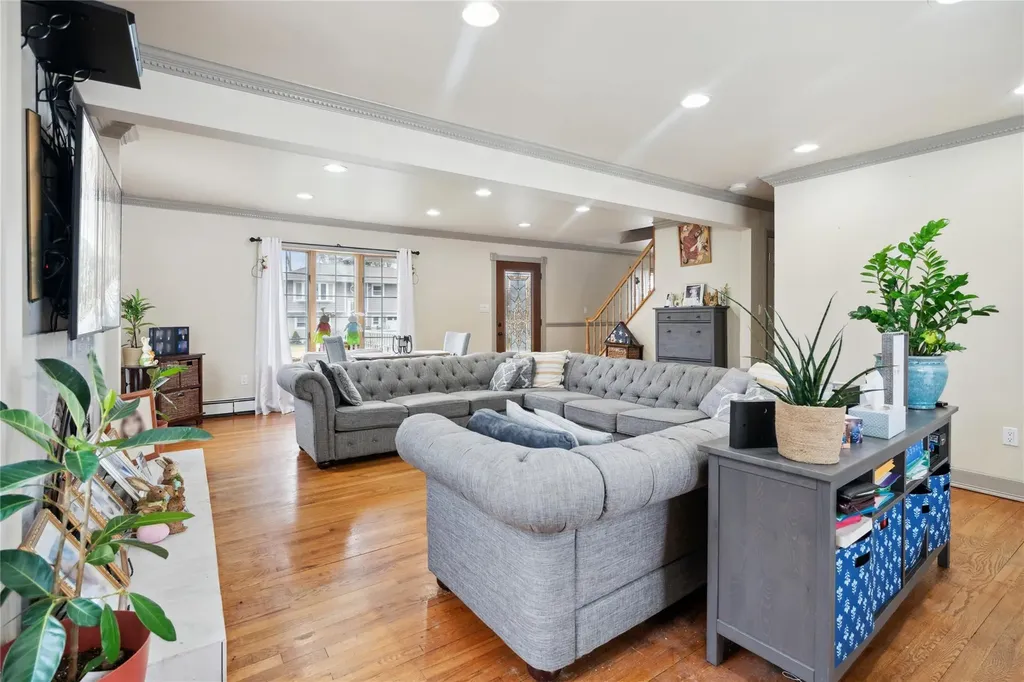 75 Moody Avenue Islip NY 11751