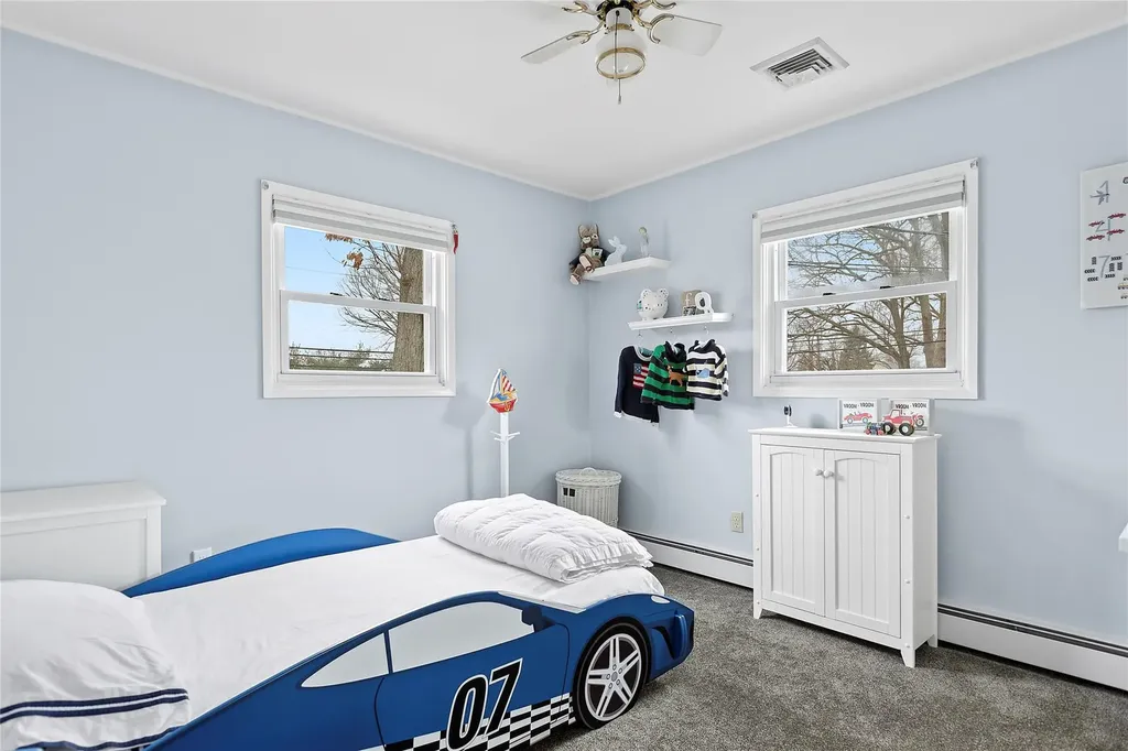 7 Baldwin Boulevard Bayville NY 11709