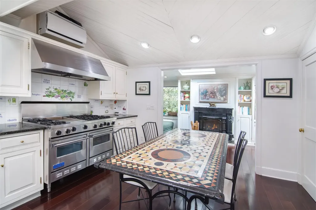 1028 Esplanade Pelham NY 10803