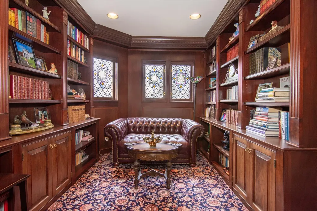 1028 Esplanade Pelham NY 10803