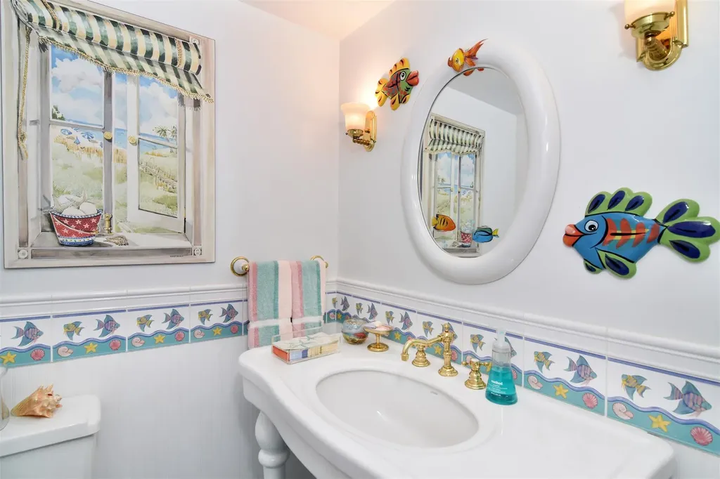 1028 Esplanade Pelham NY 10803