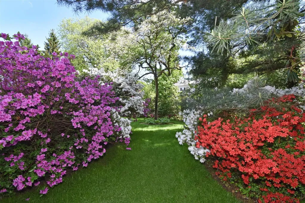 1028 Esplanade Pelham NY 10803