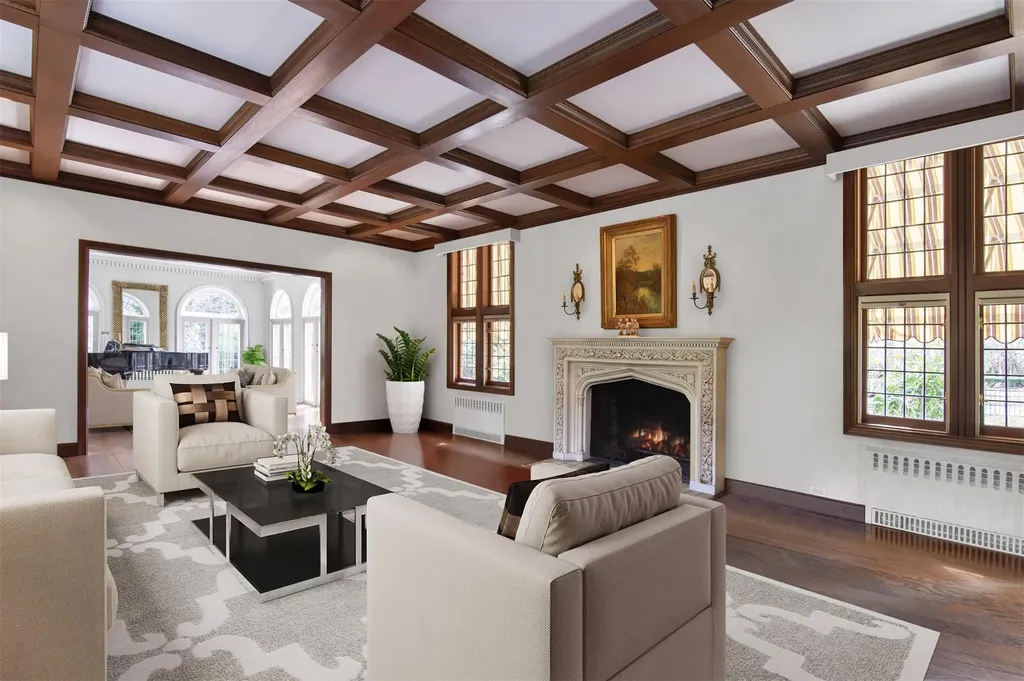 1028 Esplanade Pelham NY 10803
