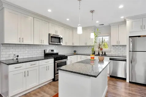 770 Pinelawn Copiague NY 11726