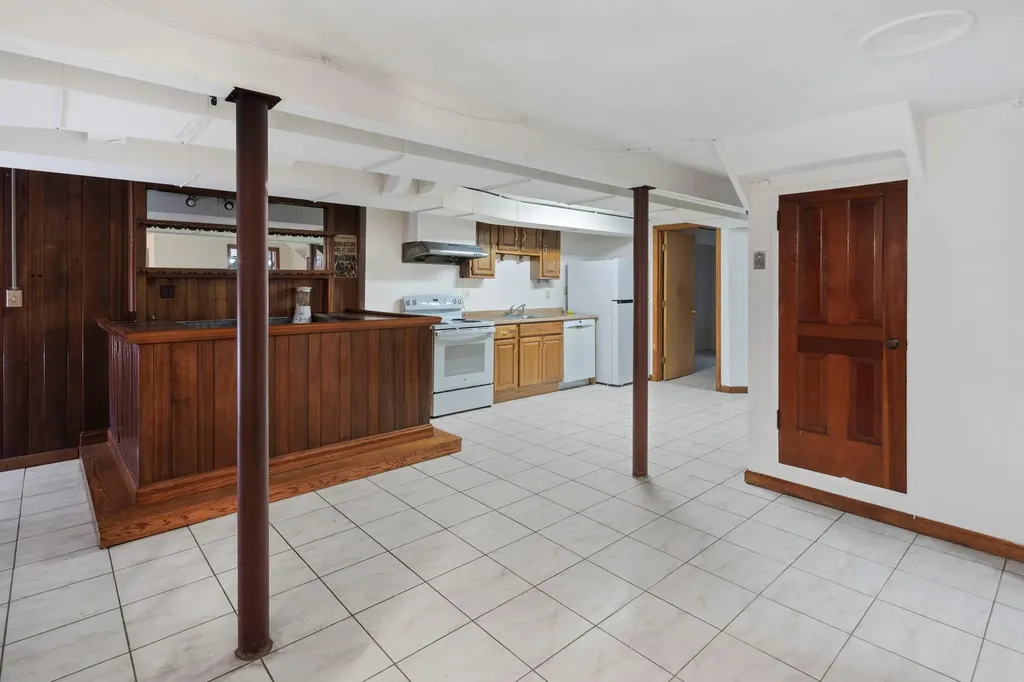 1430 Raleigh Road Mamaroneck NY 10543