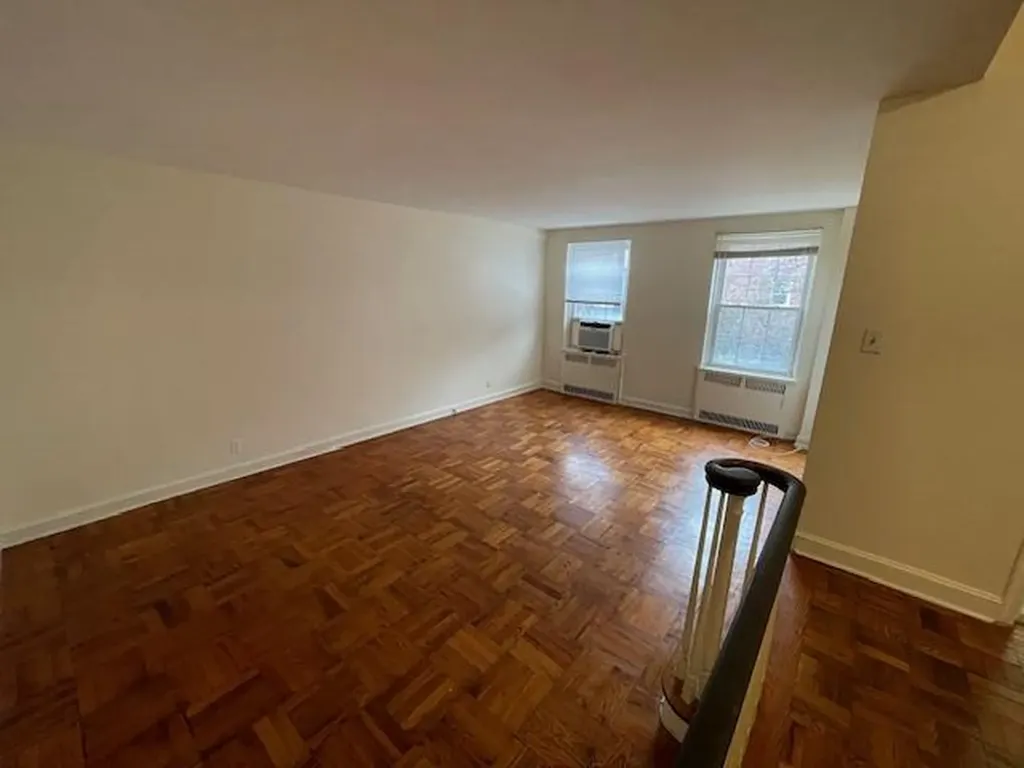 230 Central Avenue Lawrence NY 11559