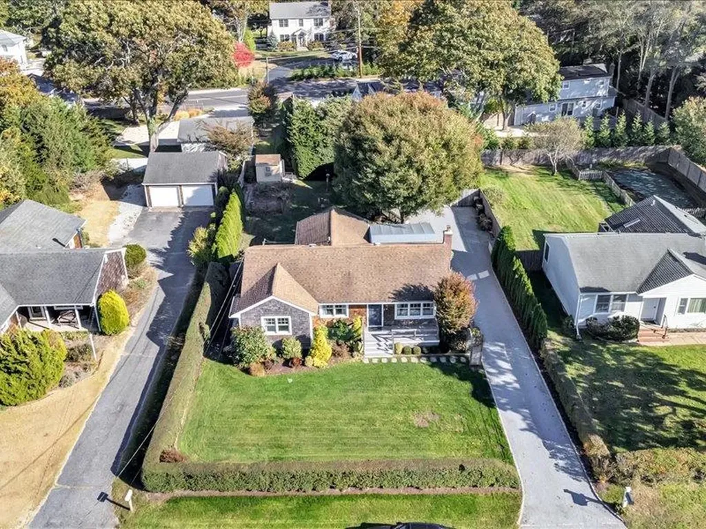 14 Maple Street Westhampton Beach NY 11978
