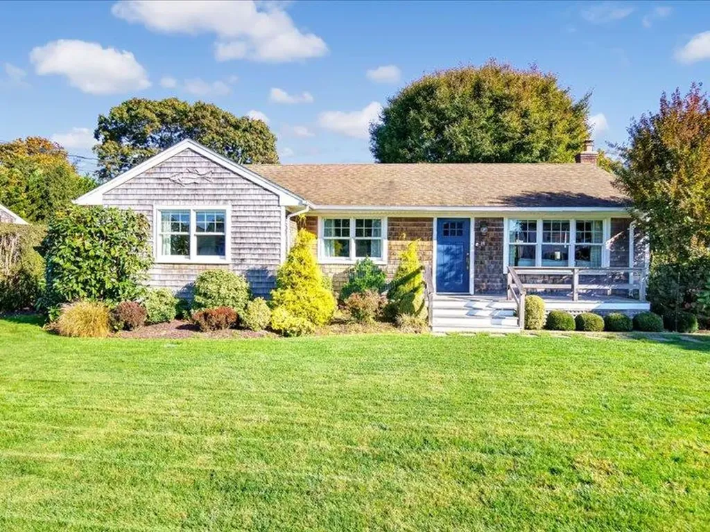 14 Maple Street Westhampton Beach NY 11978