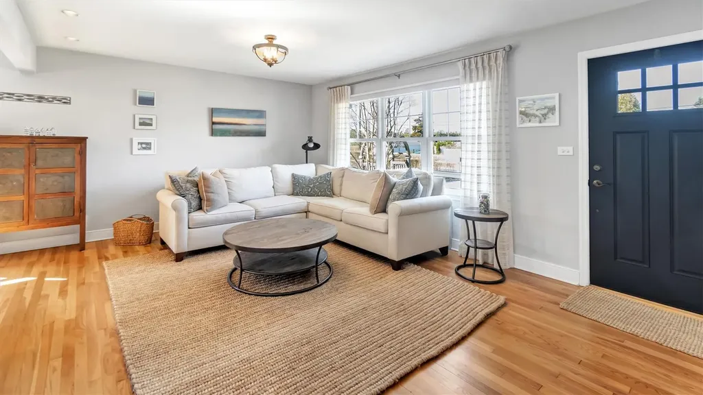 14 Maple Street Westhampton Beach NY 11978