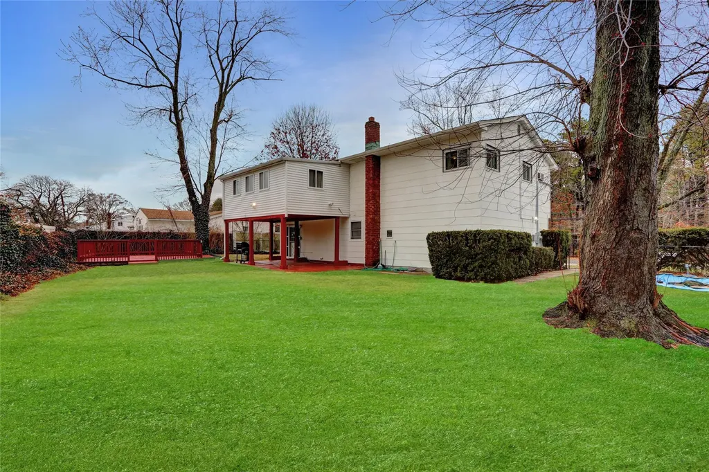 1026 Commack Road Brentwood NY 11717