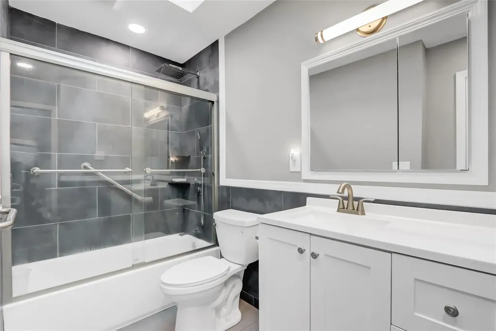 1026 Commack Road Brentwood NY 11717