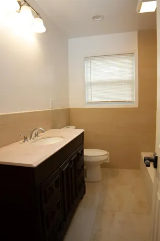 9 Juniper Amityville NY 11701