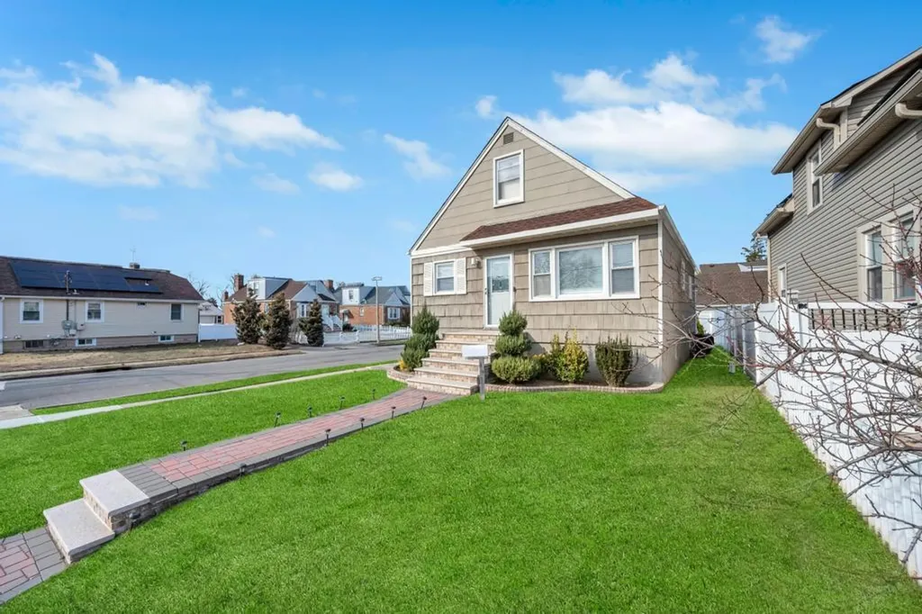 51 Martens Avenue Valley Stream NY 11580