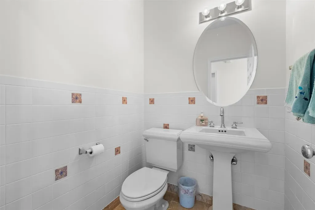 12 Loomis Drive Baldwin Place NY 10505