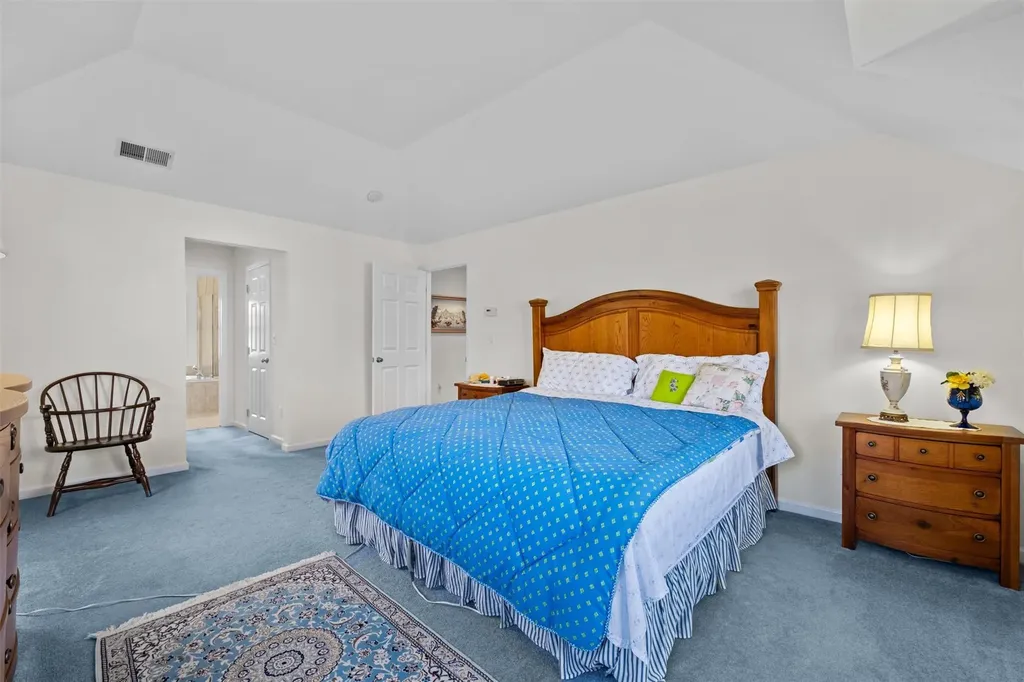 12 Loomis Drive Baldwin Place NY 10505