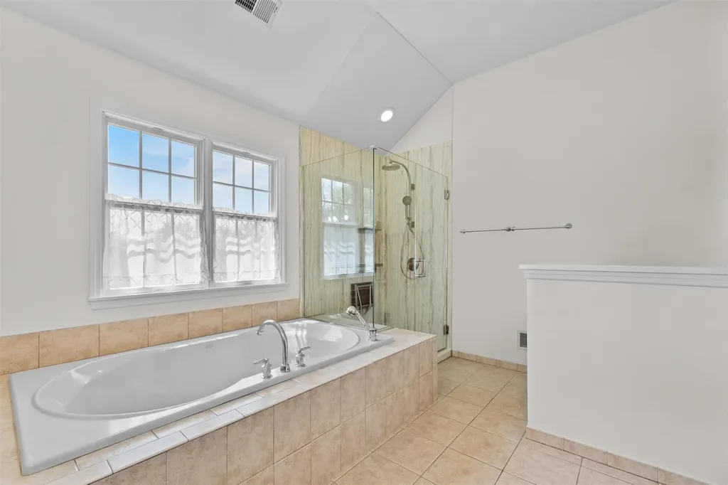 12 Loomis Drive Baldwin Place NY 10505