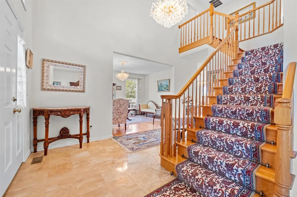 12 Loomis Drive Baldwin Place NY 10505
