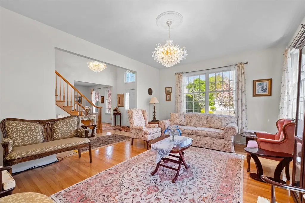 12 Loomis Drive Baldwin Place NY 10505