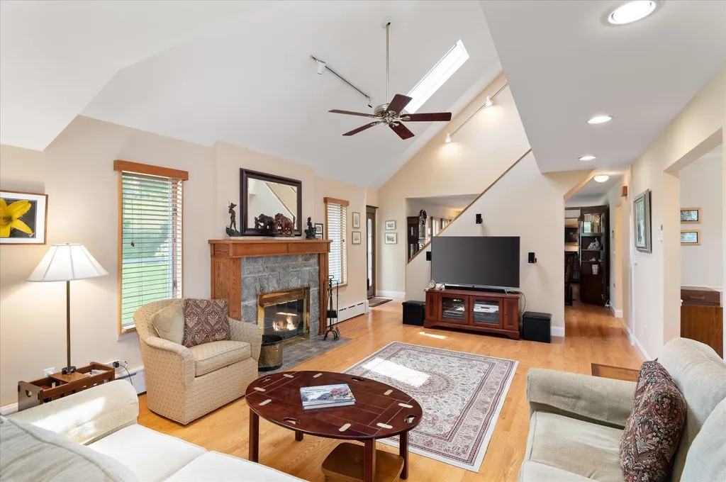 2 Overlook Way Purdys NY 10578