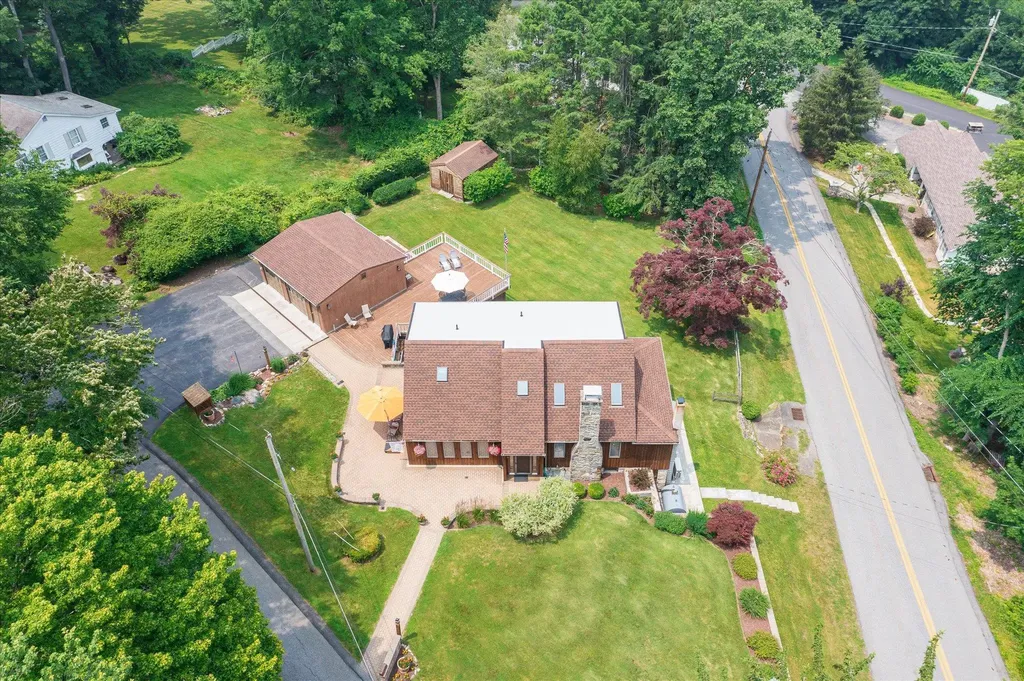 2 Overlook Way Purdys NY 10578
