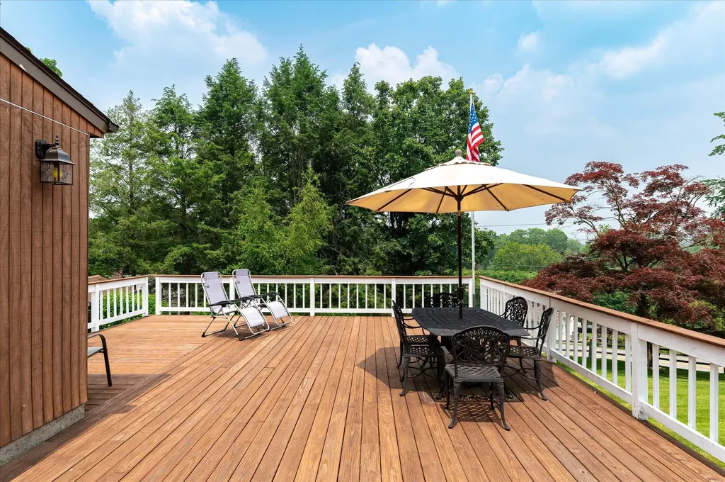 2 Overlook Way Purdys NY 10578