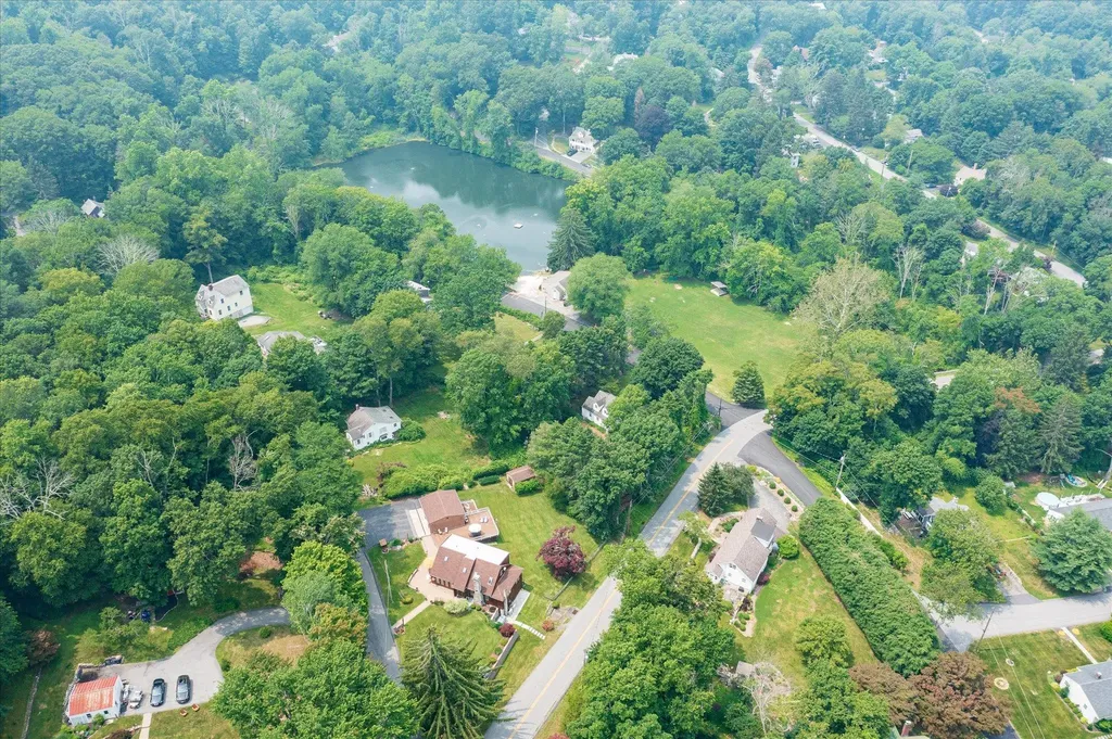 2 Overlook Way Purdys NY 10578