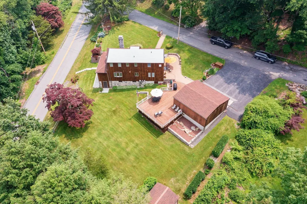 2 Overlook Way Purdys NY 10578