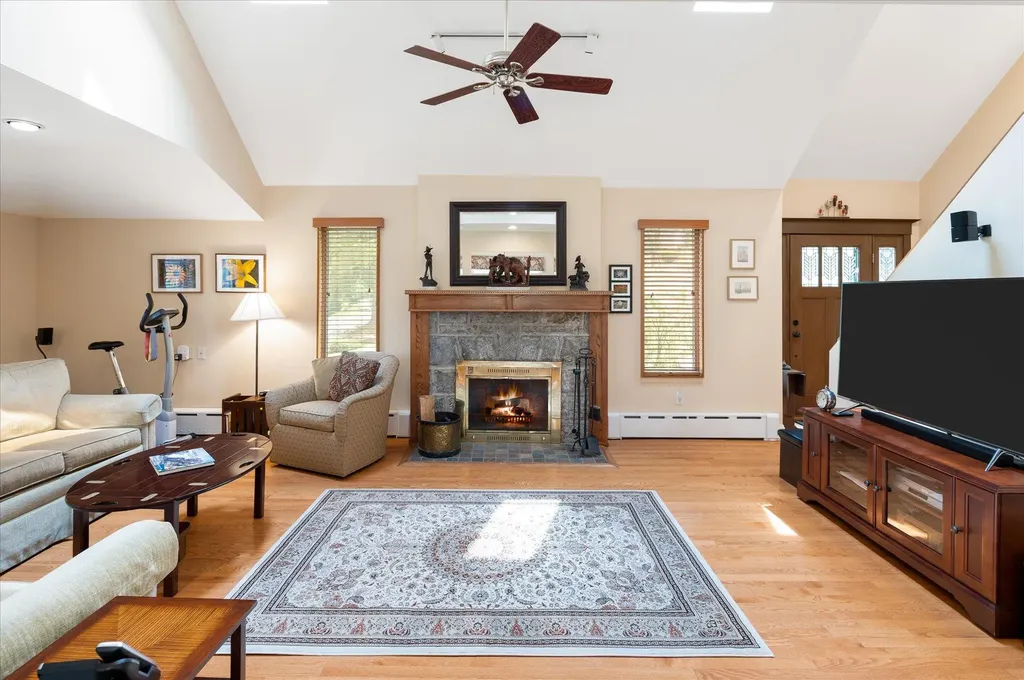 2 Overlook Way Purdys NY 10578