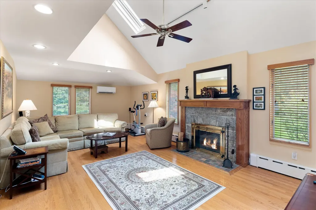 2 Overlook Way Purdys NY 10578