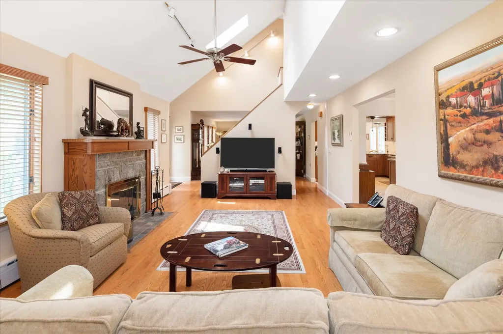 2 Overlook Way Purdys NY 10578