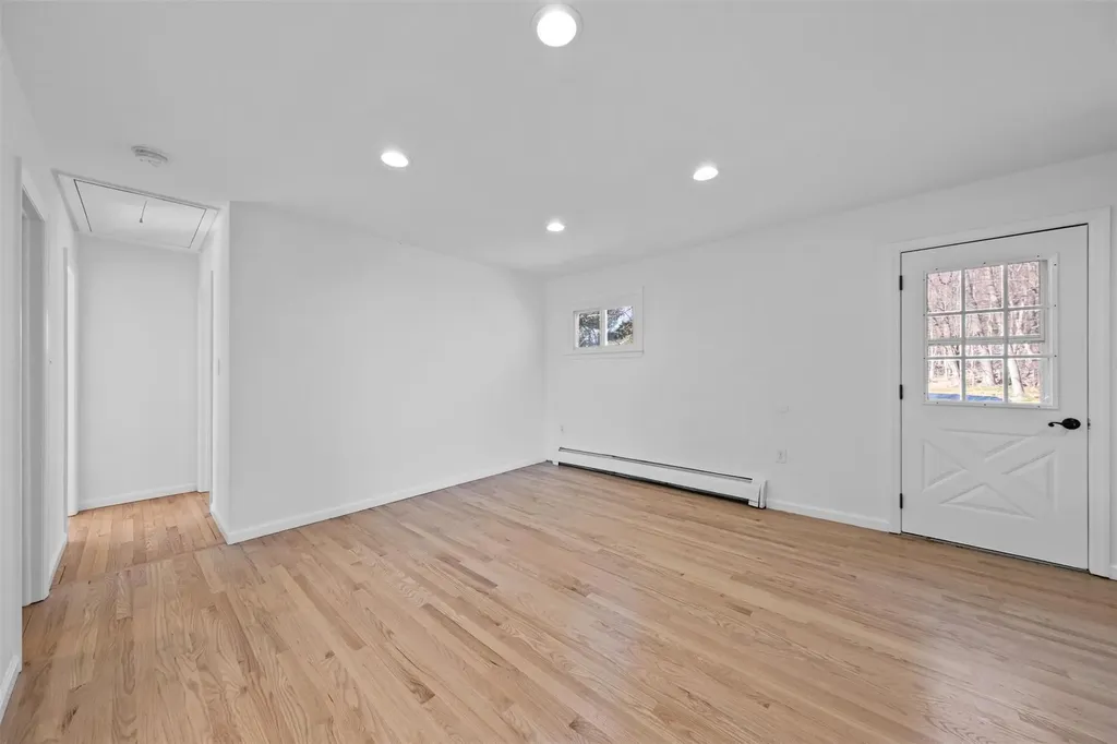 3 East Road Wallkill NY 12589