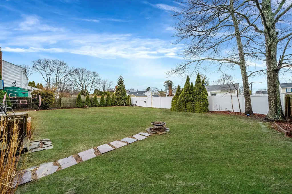 13 Adobe Drive Shirley NY 11967