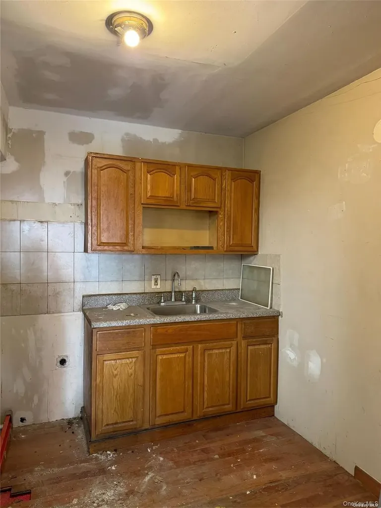168 Miller Avenue Brooklyn NY 11207