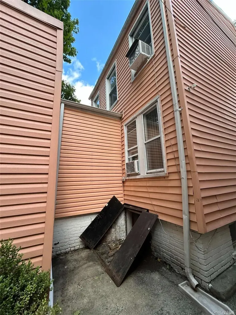 168 Miller Avenue Brooklyn NY 11207