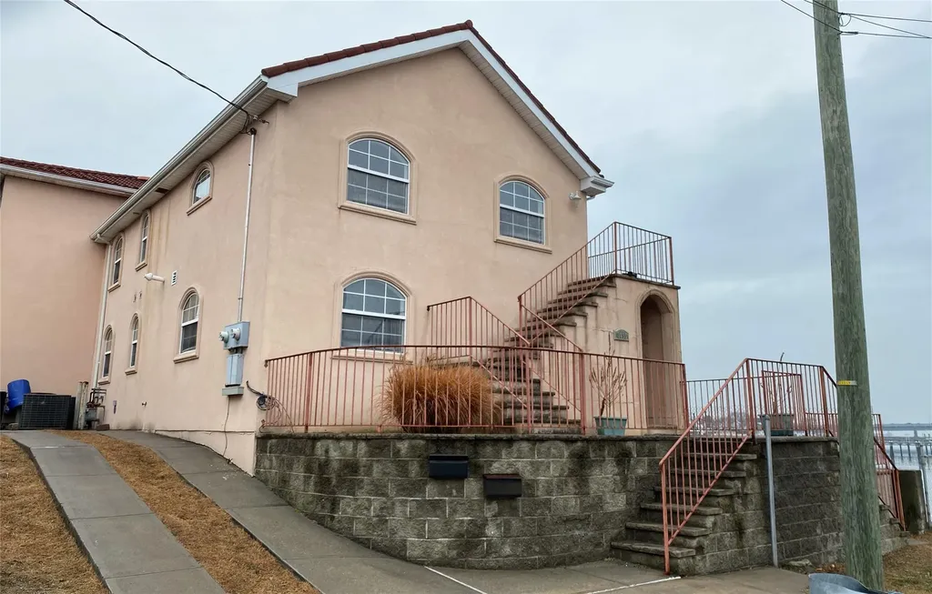 3095 Casler Place Bronx NY 10465