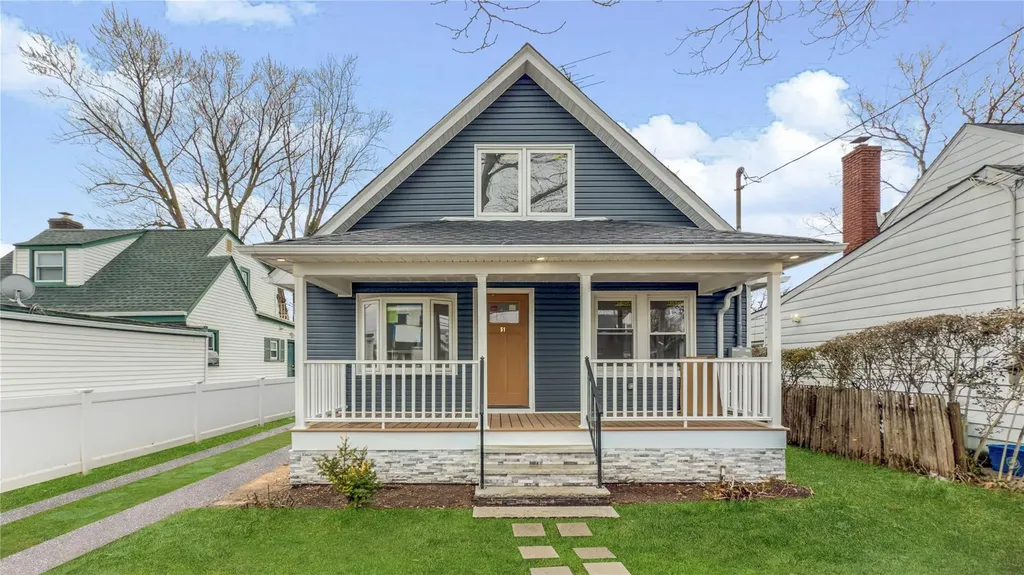 51 Hapsburg Place Hempstead NY 11550