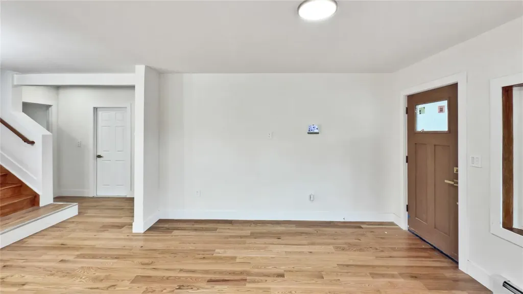 51 Hapsburg Place Hempstead NY 11550