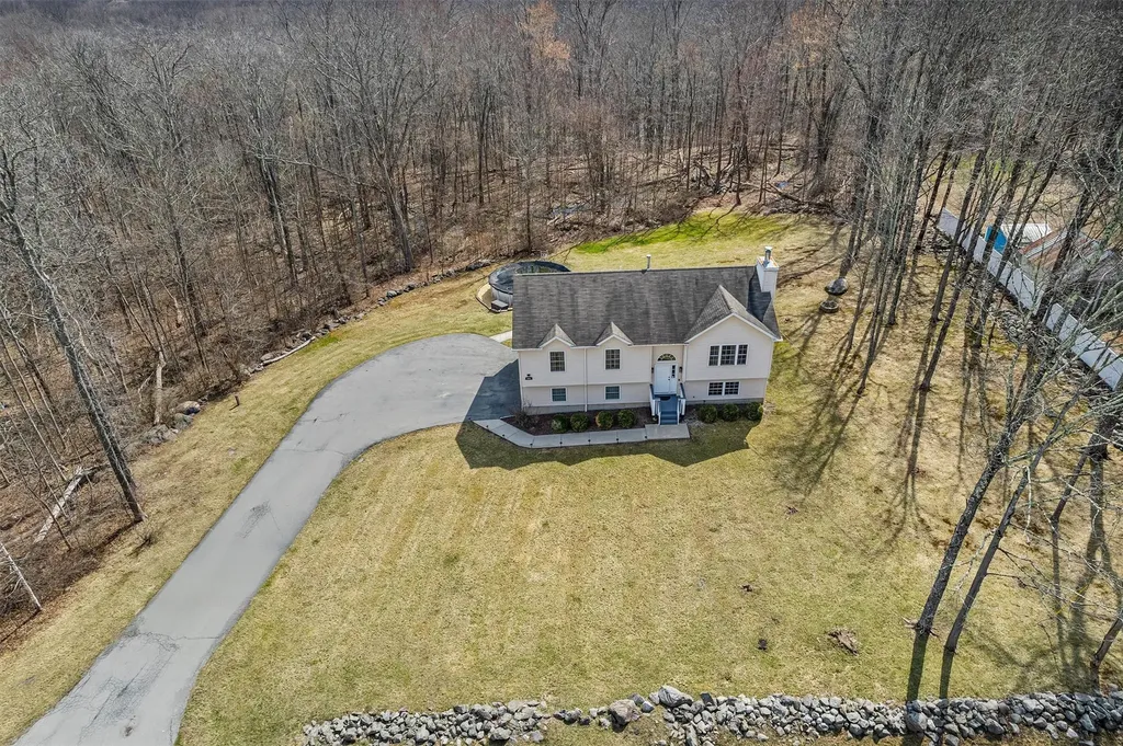 475 County Route 50 New Hampton NY 10958