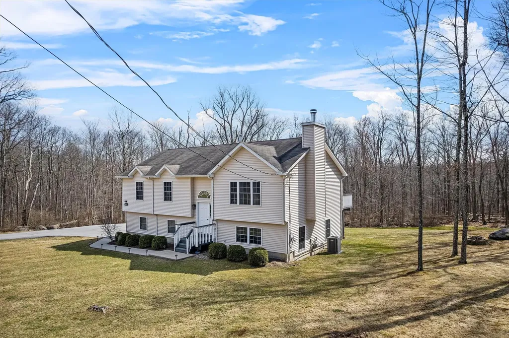475 County Route 50 New Hampton NY 10958