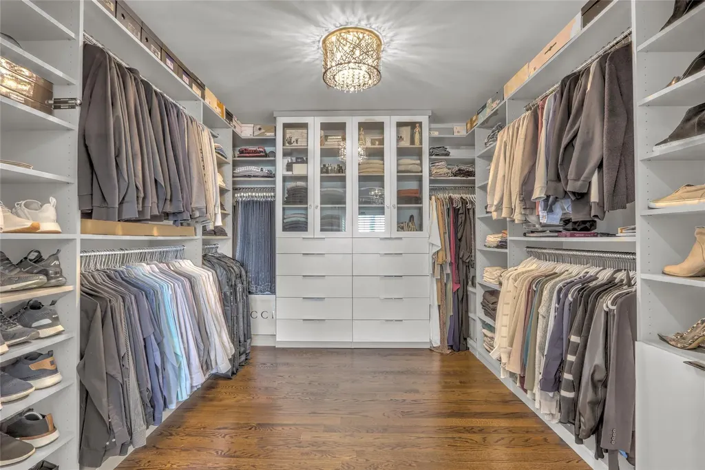 170 E Shore Drive Massapequa NY 11758