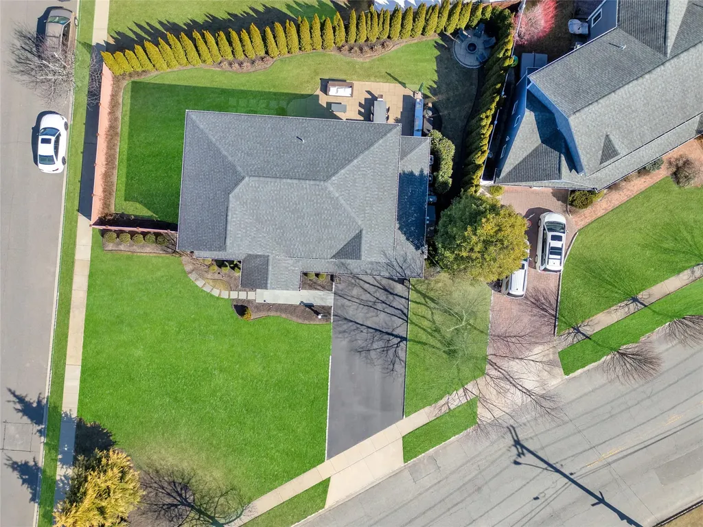 170 E Shore Drive Massapequa NY 11758
