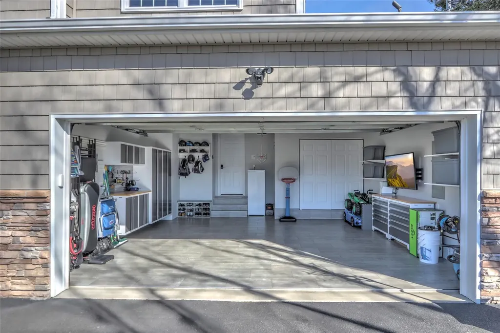 170 E Shore Drive Massapequa NY 11758