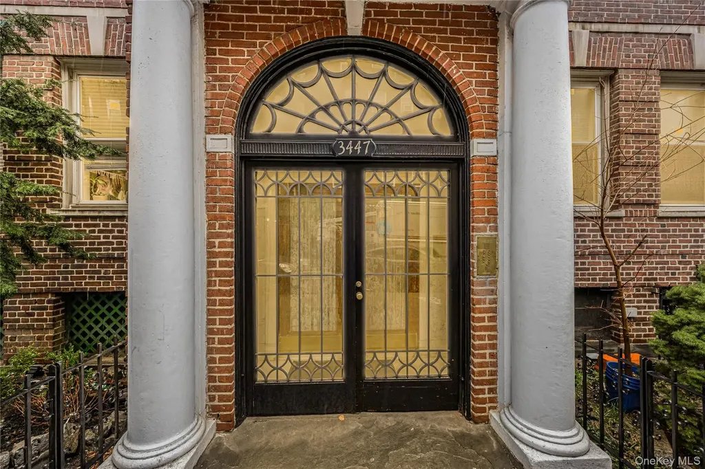 3447 82nd Jackson Heights NY 11372