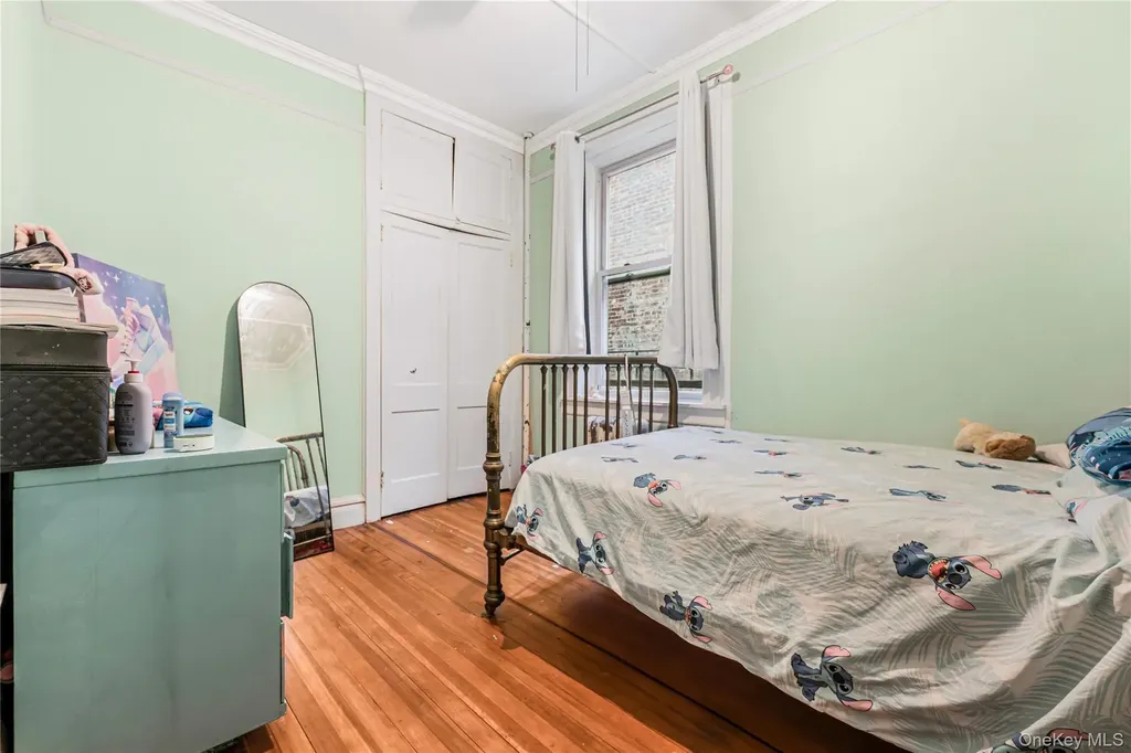3447 82nd Jackson Heights NY 11372