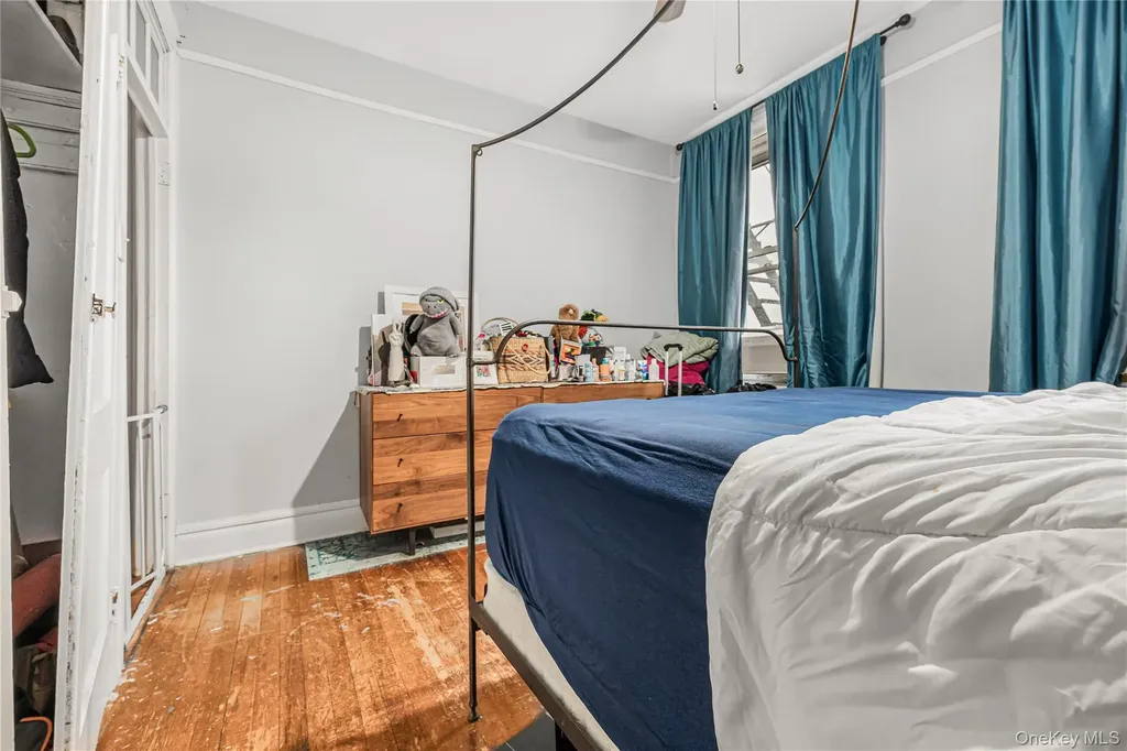 3447 82nd Jackson Heights NY 11372