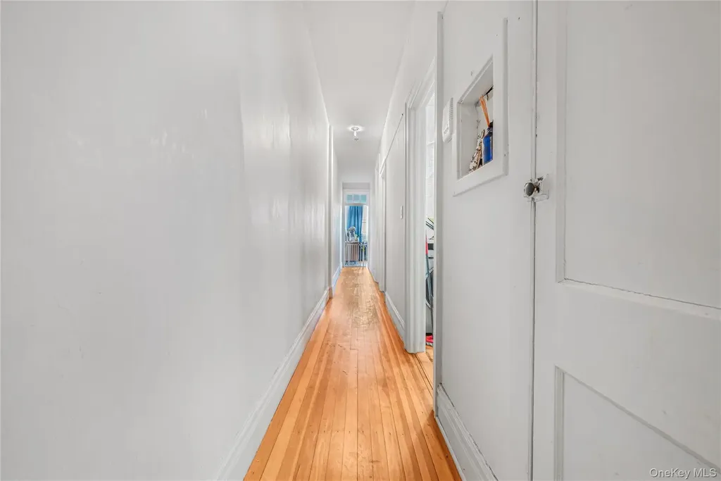 3447 82nd Jackson Heights NY 11372